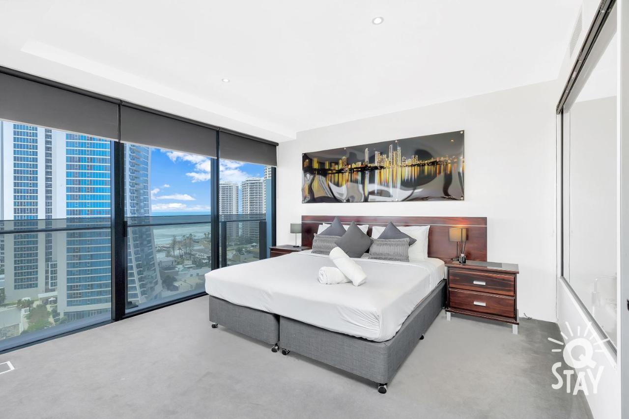 Circle On Cavill, 1 Bedroom Ocean Family Surfers Paradise Apartment *
