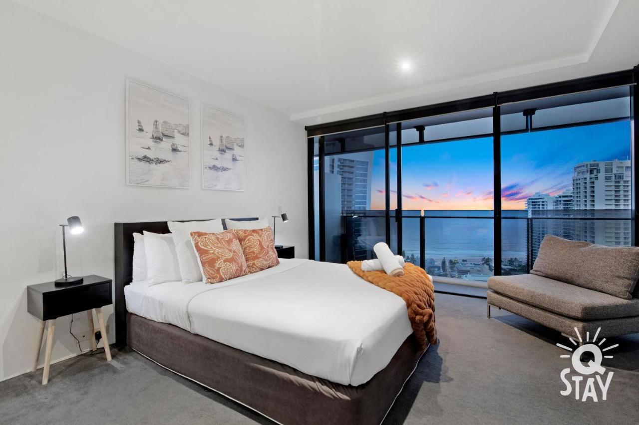 Circle On Cavill, 1 Bedroom Ocean Family Surfers Paradise Apartment Gold Coast