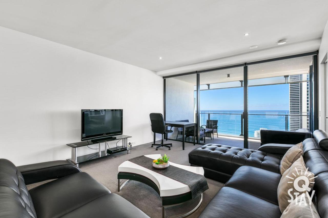 Circle On Cavill, 1 Bedroom Ocean Family Surfers Paradise Apartment